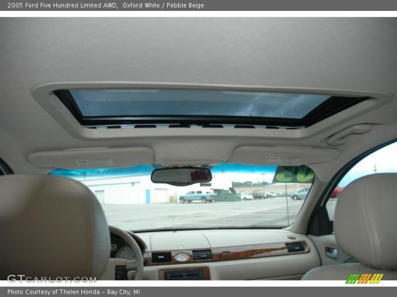 Oxford White / Pebble Beige 2005 Ford Five Hundred Limited AWD