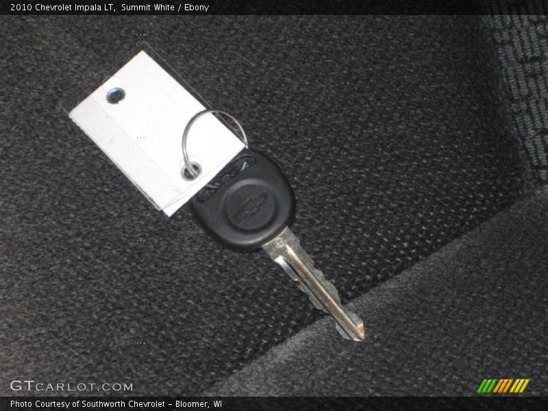 Summit White / Ebony 2010 Chevrolet Impala LT