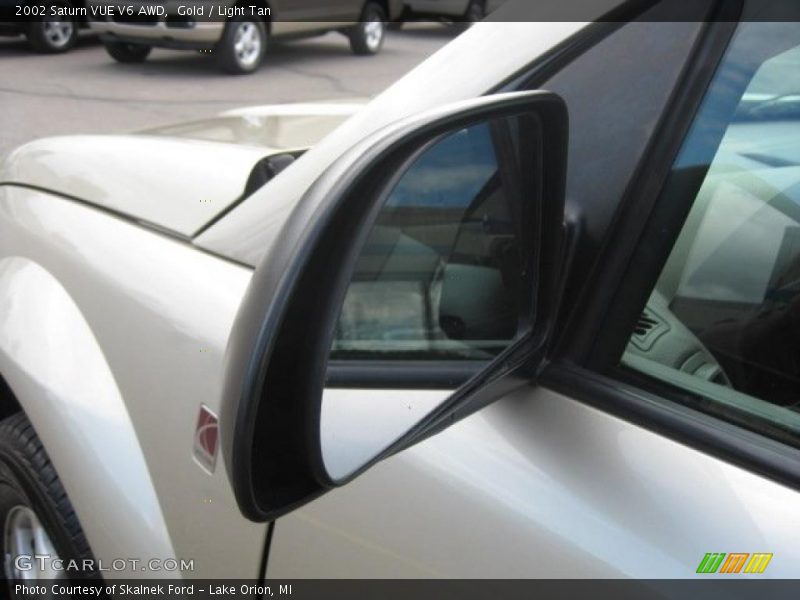 Gold / Light Tan 2002 Saturn VUE V6 AWD