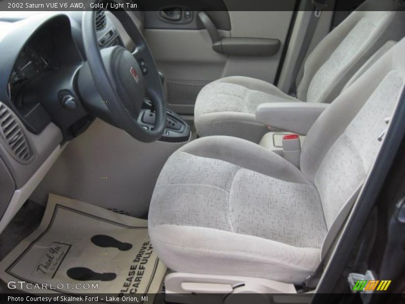 Gold / Light Tan 2002 Saturn VUE V6 AWD