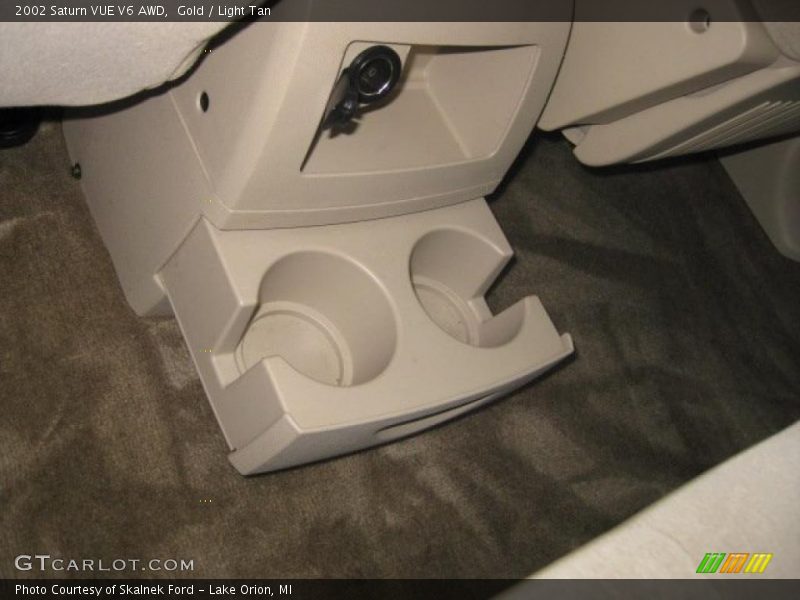 Gold / Light Tan 2002 Saturn VUE V6 AWD