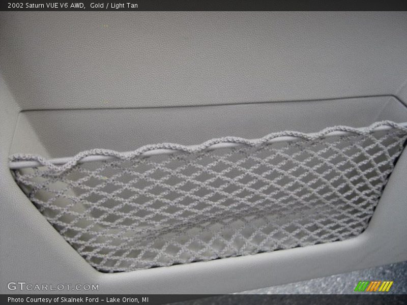 Gold / Light Tan 2002 Saturn VUE V6 AWD