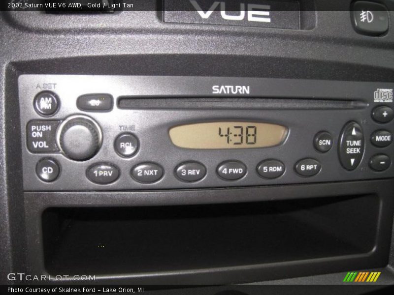 Gold / Light Tan 2002 Saturn VUE V6 AWD