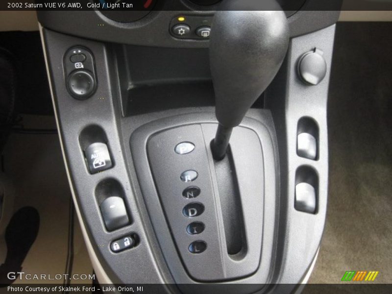 Gold / Light Tan 2002 Saturn VUE V6 AWD