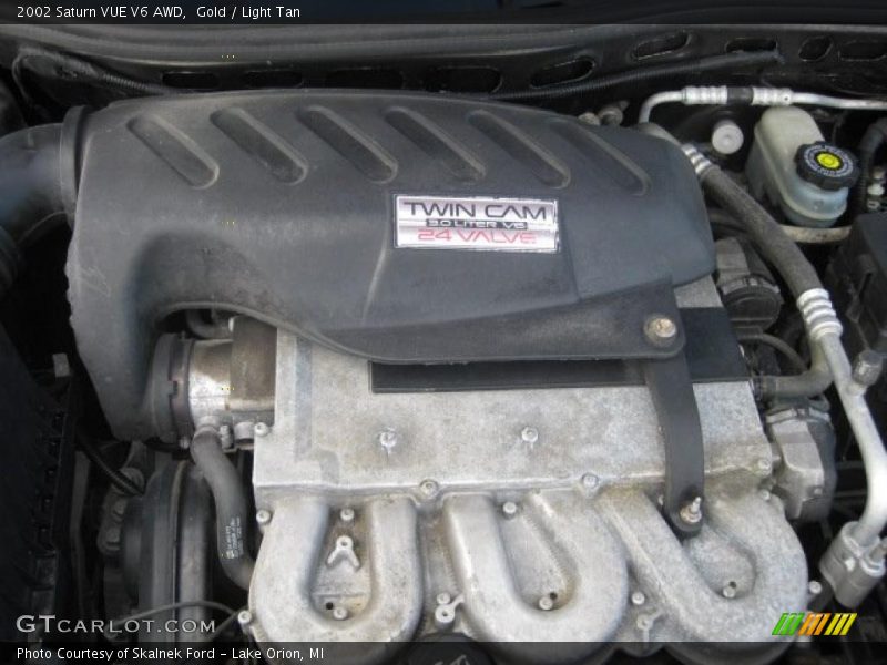 Gold / Light Tan 2002 Saturn VUE V6 AWD