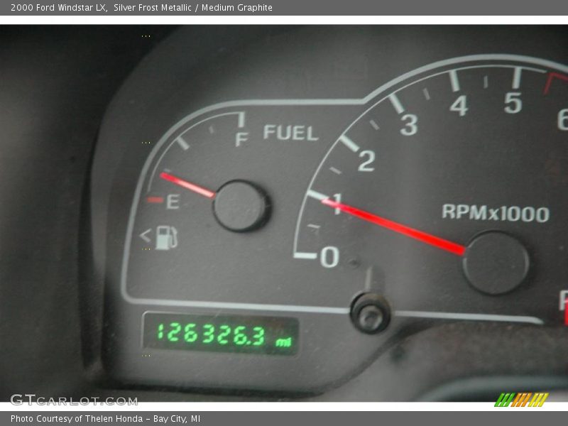 Silver Frost Metallic / Medium Graphite 2000 Ford Windstar LX