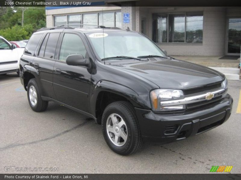 Black / Light Gray 2006 Chevrolet TrailBlazer LS