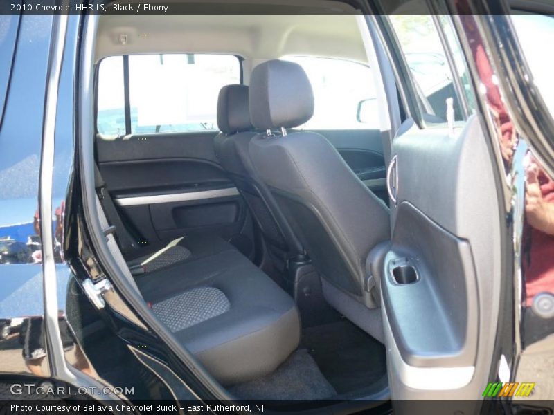 Black / Ebony 2010 Chevrolet HHR LS