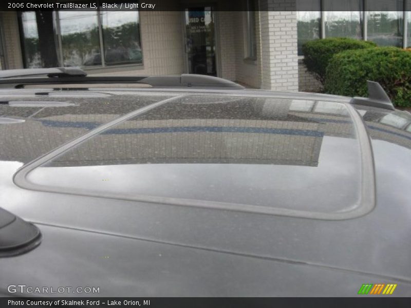 Black / Light Gray 2006 Chevrolet TrailBlazer LS