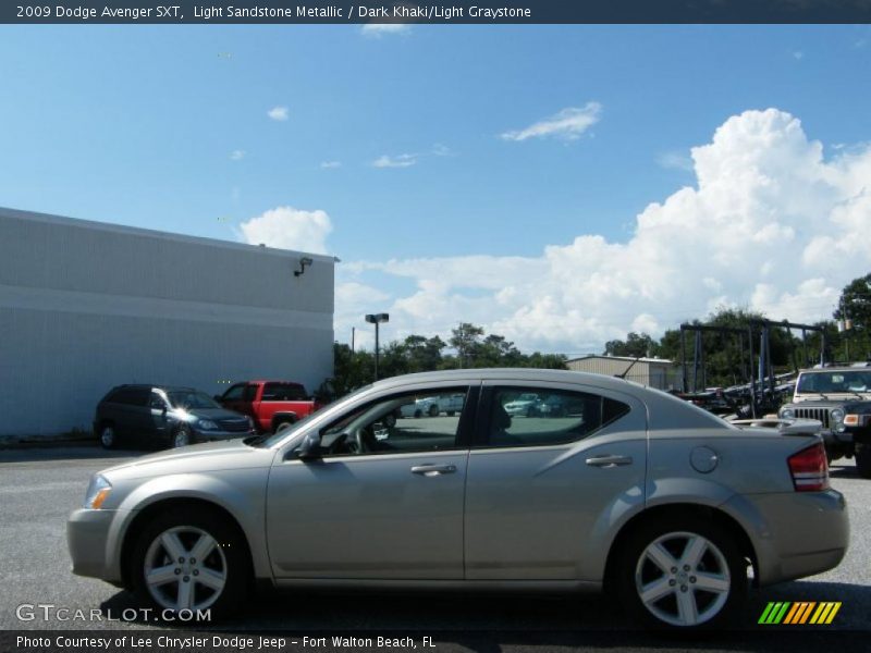 Light Sandstone Metallic / Dark Khaki/Light Graystone 2009 Dodge Avenger SXT