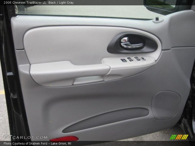 Black / Light Gray 2006 Chevrolet TrailBlazer LS