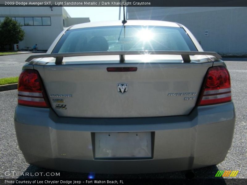 Light Sandstone Metallic / Dark Khaki/Light Graystone 2009 Dodge Avenger SXT