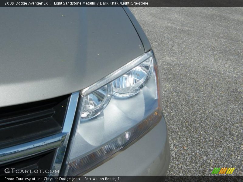 Light Sandstone Metallic / Dark Khaki/Light Graystone 2009 Dodge Avenger SXT