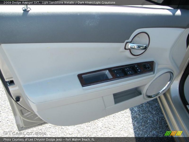 Light Sandstone Metallic / Dark Khaki/Light Graystone 2009 Dodge Avenger SXT