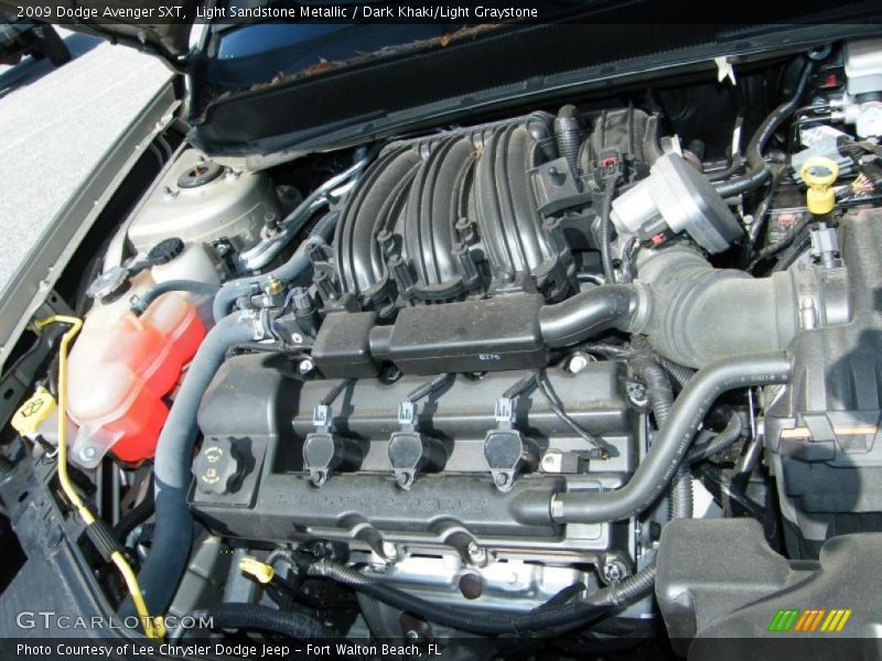 Light Sandstone Metallic / Dark Khaki/Light Graystone 2009 Dodge Avenger SXT