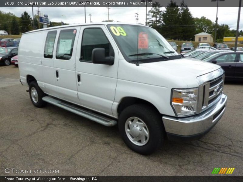 Oxford White / Medium Flint 2009 Ford E Series Van E250 Super Duty Commercial