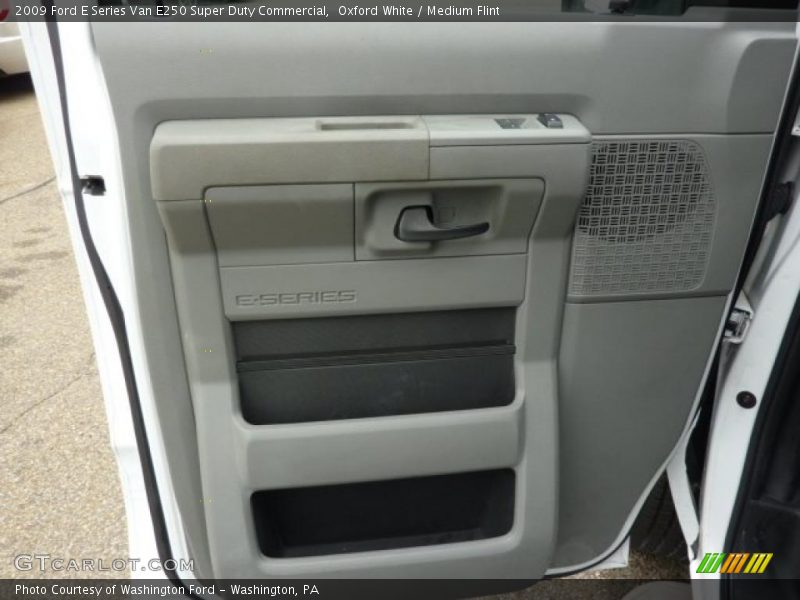 Oxford White / Medium Flint 2009 Ford E Series Van E250 Super Duty Commercial