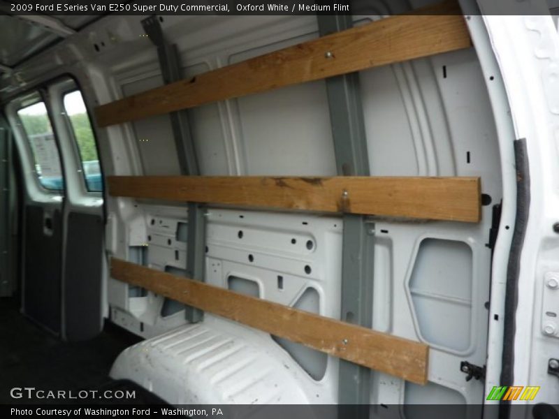 Oxford White / Medium Flint 2009 Ford E Series Van E250 Super Duty Commercial