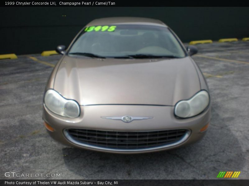 Champagne Pearl / Camel/Tan 1999 Chrysler Concorde LXi