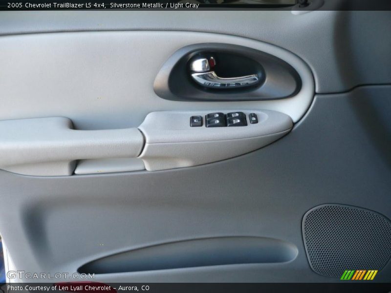 Silverstone Metallic / Light Gray 2005 Chevrolet TrailBlazer LS 4x4