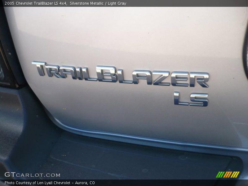Silverstone Metallic / Light Gray 2005 Chevrolet TrailBlazer LS 4x4
