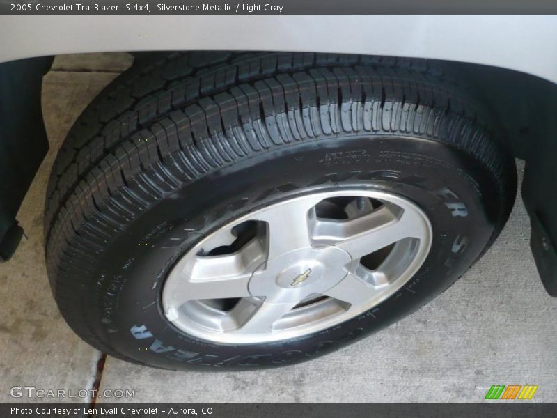 Silverstone Metallic / Light Gray 2005 Chevrolet TrailBlazer LS 4x4