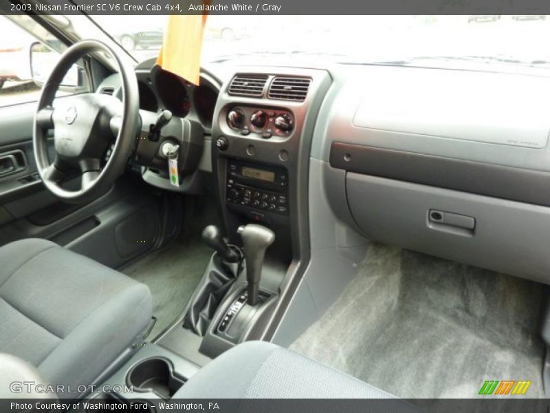 Avalanche White / Gray 2003 Nissan Frontier SC V6 Crew Cab 4x4