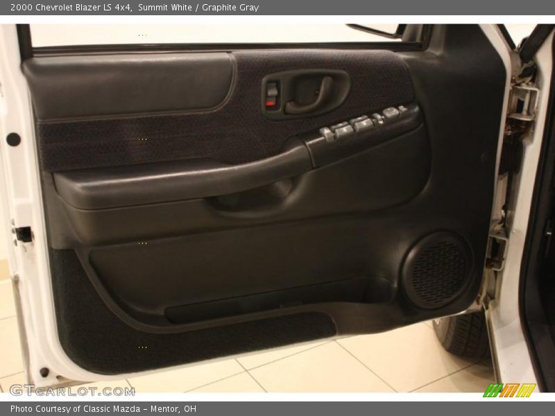 Summit White / Graphite Gray 2000 Chevrolet Blazer LS 4x4