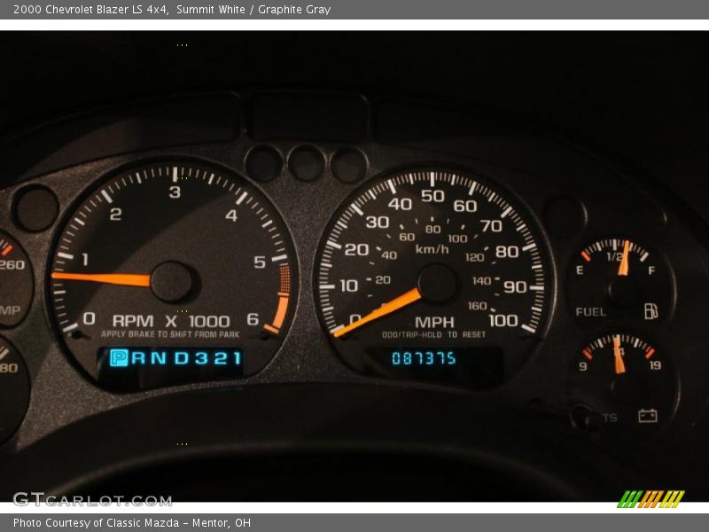 Summit White / Graphite Gray 2000 Chevrolet Blazer LS 4x4