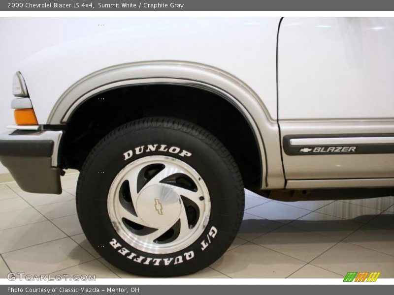 Summit White / Graphite Gray 2000 Chevrolet Blazer LS 4x4