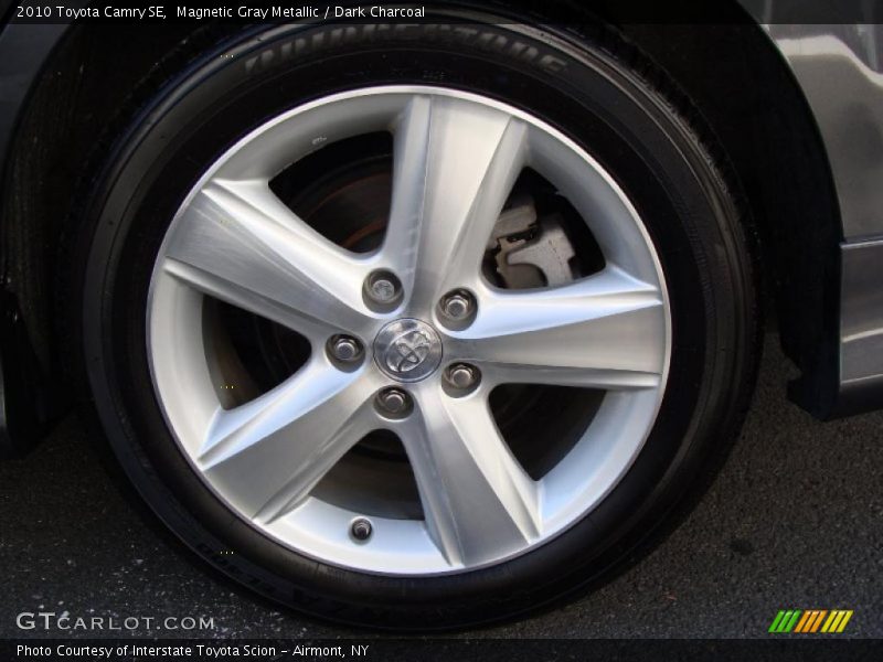 Magnetic Gray Metallic / Dark Charcoal 2010 Toyota Camry SE