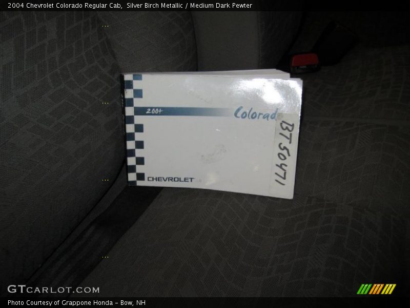 Silver Birch Metallic / Medium Dark Pewter 2004 Chevrolet Colorado Regular Cab