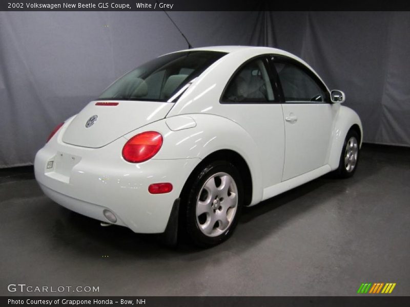 White / Grey 2002 Volkswagen New Beetle GLS Coupe