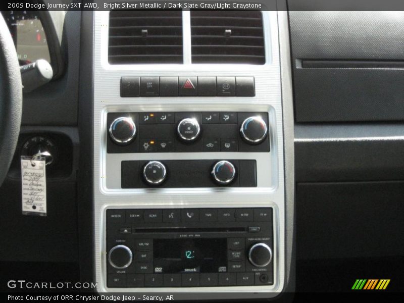 Bright Silver Metallic / Dark Slate Gray/Light Graystone 2009 Dodge Journey SXT AWD