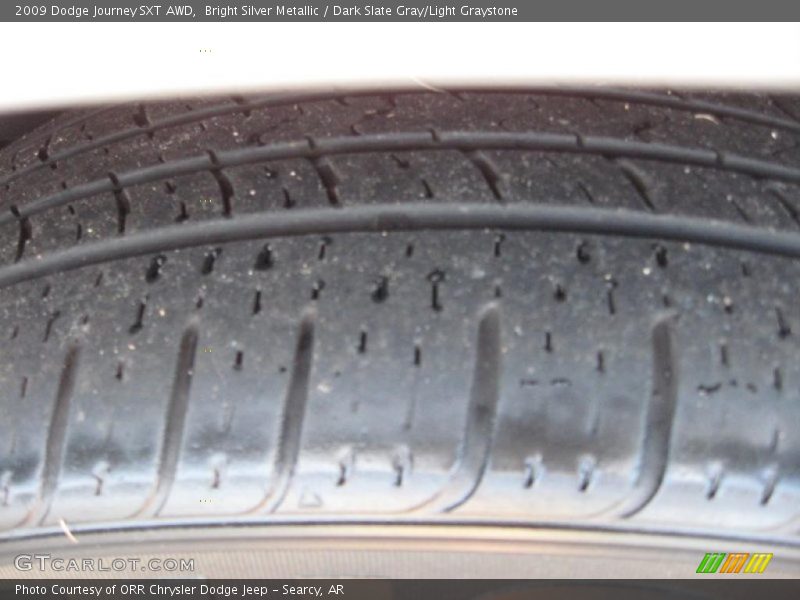 Bright Silver Metallic / Dark Slate Gray/Light Graystone 2009 Dodge Journey SXT AWD