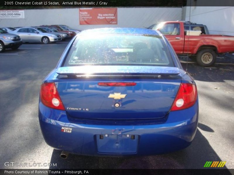 Arrival Blue Metallic / Gray 2005 Chevrolet Cobalt LS Sedan