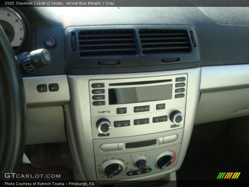 Arrival Blue Metallic / Gray 2005 Chevrolet Cobalt LS Sedan