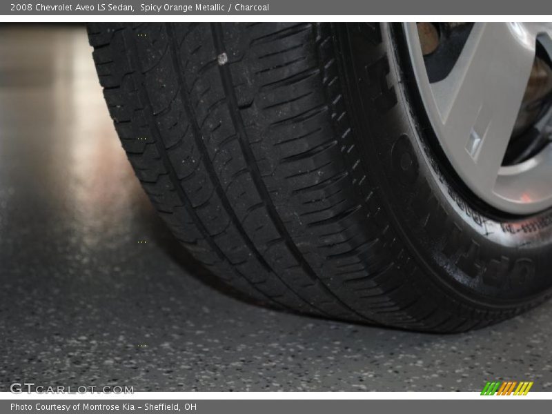 Spicy Orange Metallic / Charcoal 2008 Chevrolet Aveo LS Sedan