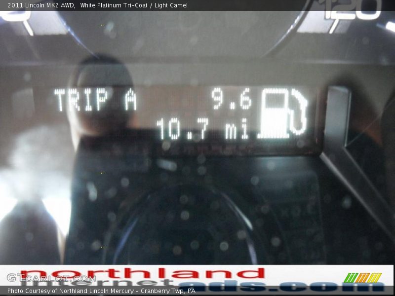 White Platinum Tri-Coat / Light Camel 2011 Lincoln MKZ AWD