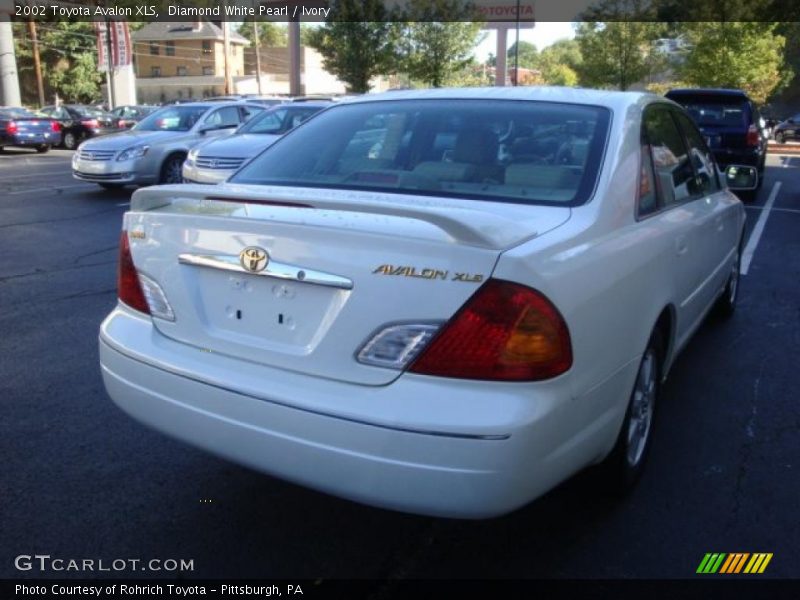 Diamond White Pearl / Ivory 2002 Toyota Avalon XLS