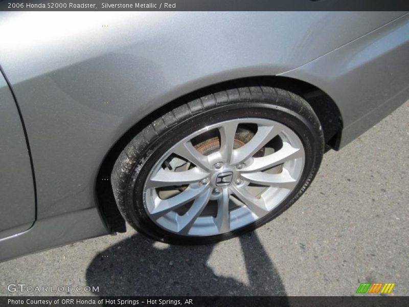 Silverstone Metallic / Red 2006 Honda S2000 Roadster