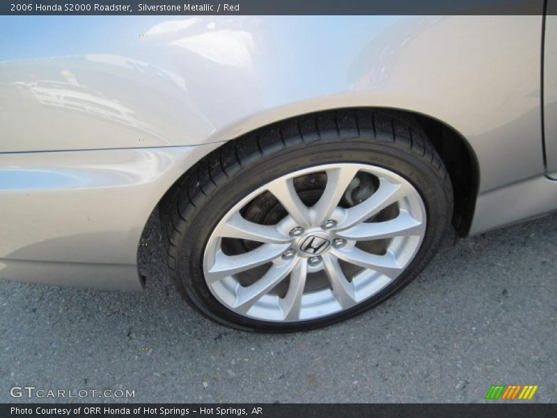 Silverstone Metallic / Red 2006 Honda S2000 Roadster