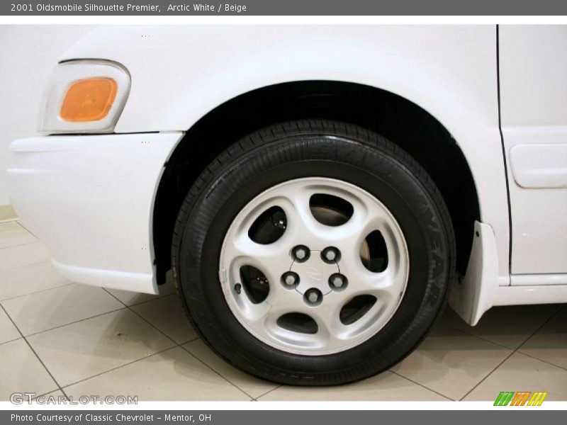 Arctic White / Beige 2001 Oldsmobile Silhouette Premier
