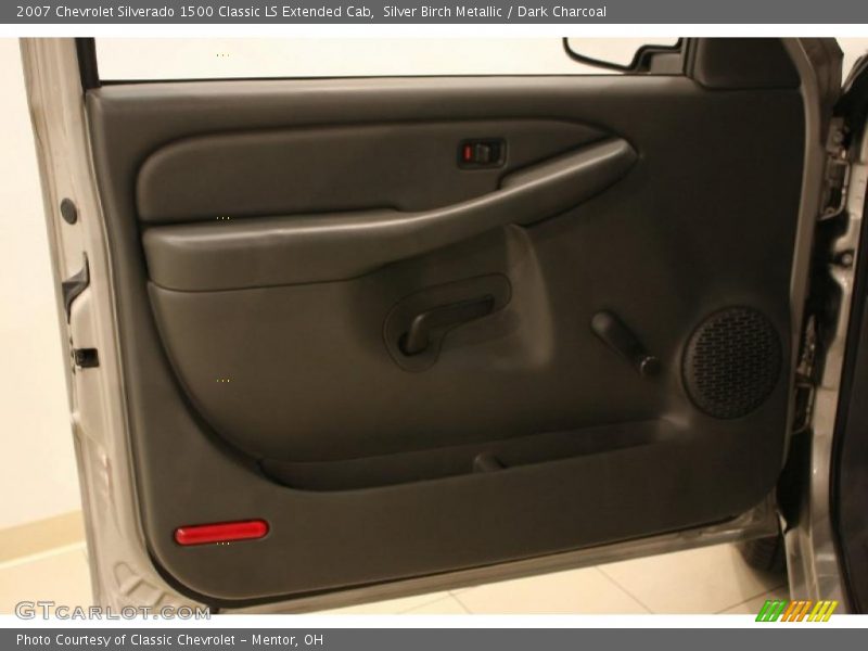 Silver Birch Metallic / Dark Charcoal 2007 Chevrolet Silverado 1500 Classic LS Extended Cab