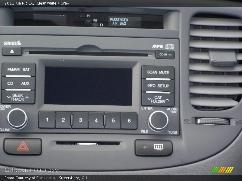 Clear White / Gray 2011 Kia Rio LX
