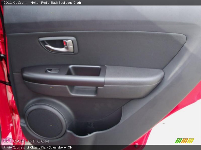 Molten Red / Black Soul Logo Cloth 2011 Kia Soul +