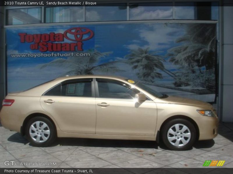 Sandy Beach Metallic / Bisque 2010 Toyota Camry LE