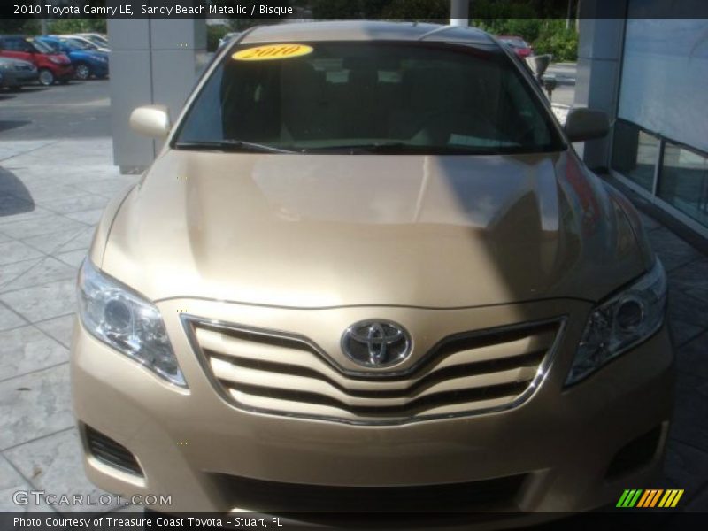Sandy Beach Metallic / Bisque 2010 Toyota Camry LE