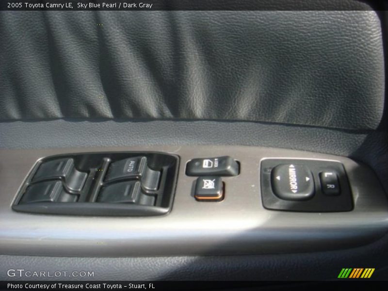 Sky Blue Pearl / Dark Gray 2005 Toyota Camry LE