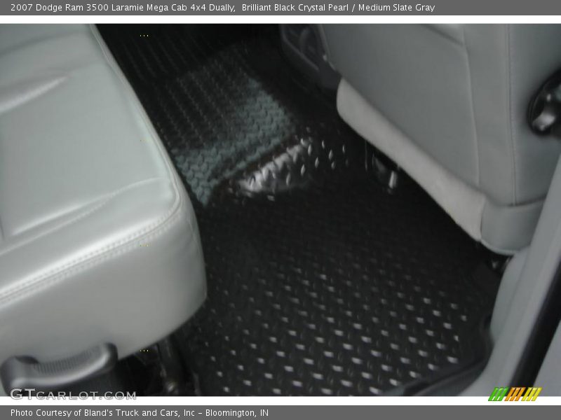Brilliant Black Crystal Pearl / Medium Slate Gray 2007 Dodge Ram 3500 Laramie Mega Cab 4x4 Dually